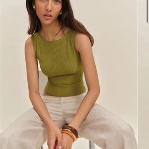 NWT Reformation dusk knit top in moss, XS